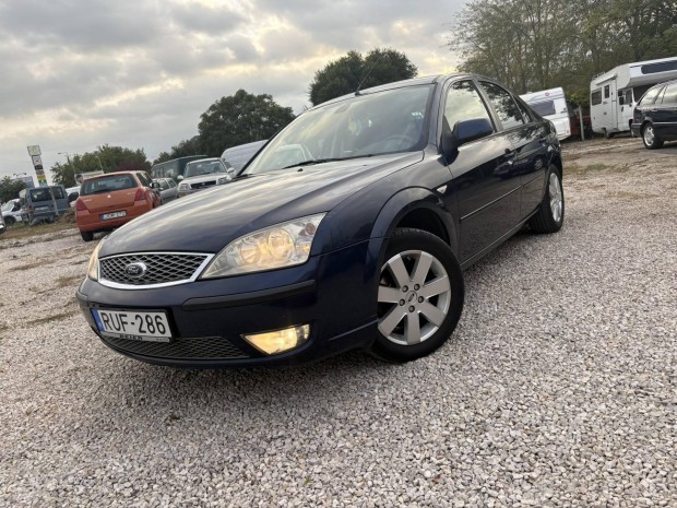 Ford Mondeo 1.8 Ghia Kamatmentes Részletre Megv...