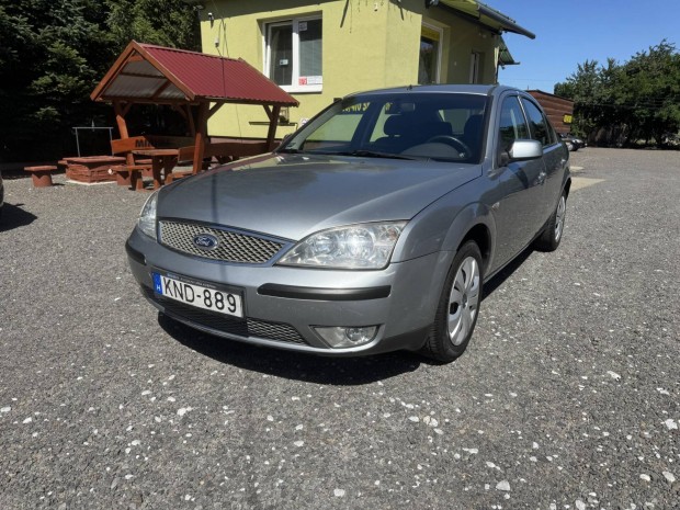 Ford Mondeo 1.8 Ghia benzines