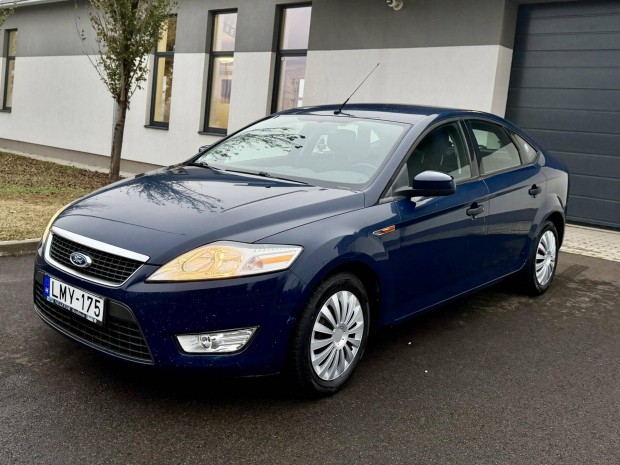 Ford Mondeo 1.8 TDCi Ambiente 1. Tulajtl//Magy...