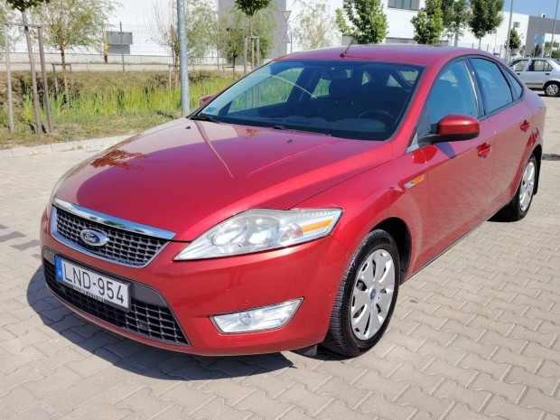 Ford Mondeo 1.8 TDCi Ambiente Magyarországi!
