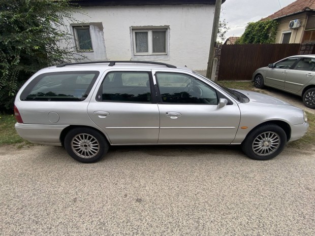 Ford Mondeo 1.8 dzel 