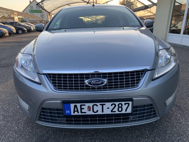 Ford Mondeo 2.0 FFV Ghia Executive