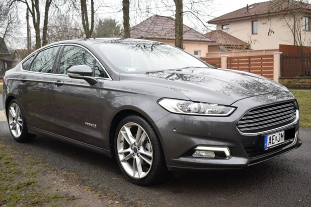 Ford Mondeo 2.0 HEV Titanium (Automata) Vezetet...