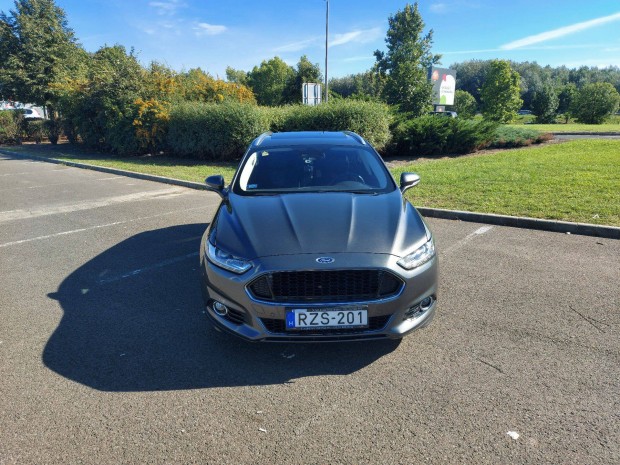 Ford Mondeo 2.0 TDCI kombi, Powershift / ST line mix