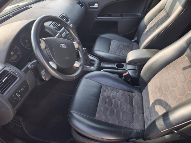 Ford Mondeo 2.0 TDCi Ambiente Friss Mszaki. Ki...