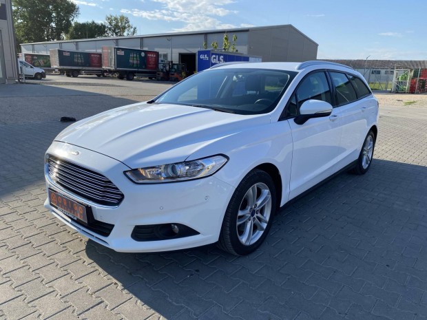 Ford Mondeo 2.0 TDCi ECO Business Az autó Újsze...