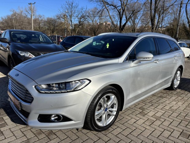 Ford Mondeo 2.0 TDCi Titanium 1.tulaj.megkmlt...