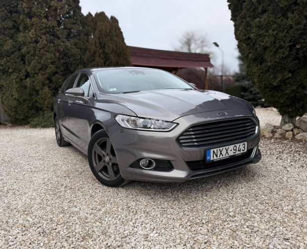 Ford Mondeo 2.0 TDCi Titanium Manual 6 S�vtart�...