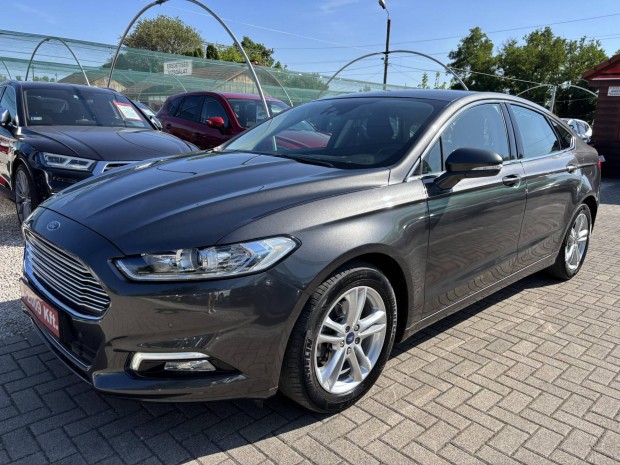 Ford Mondeo 2.0 TDCi Titanium Teljes szervizmúl...
