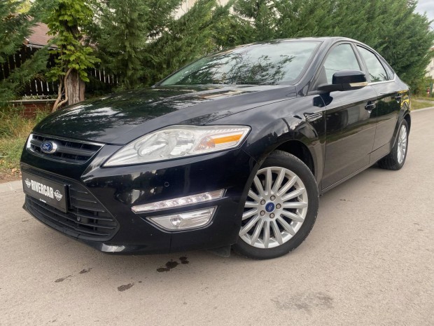 Ford Mondeo 2.0 TDCi Titanium szép állapot. hib...