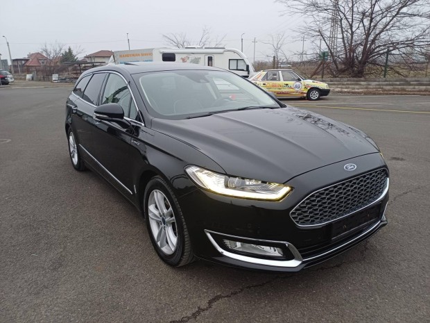 Ford Mondeo 2.0 TDCi Vignale Powershift �j T�pu...