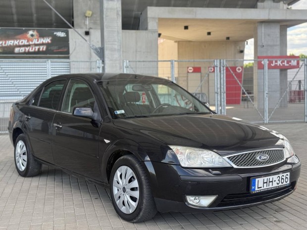 Ford Mondeo 2.2 TDCi Ghia Executive Friss Műsza...