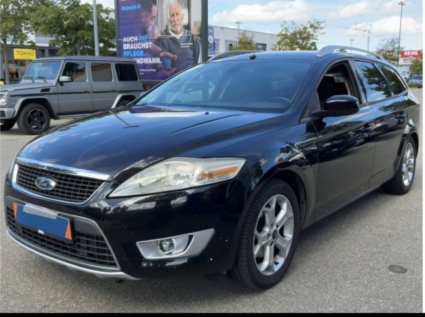 Ford Mondeo 2.2 TDCi Ghia Executive Vezetett sz...