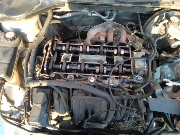 Ford Mondeo III 1 .8 benzin hengerfej 