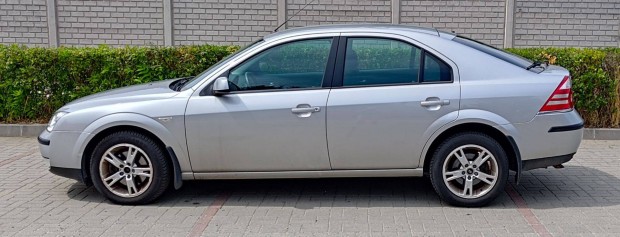 Ford Mondeo III 2.00 TDCI