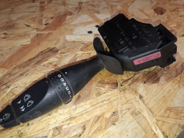 Ford Mondeo III Ablakt�rl� Kapcsol�