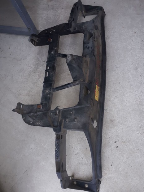 Ford Mondeo III Homlokfal