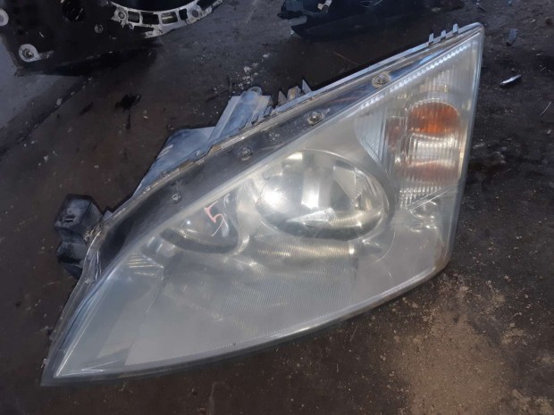Ford Mondeo II Bal Els� L�mpa / F�nysz�r�