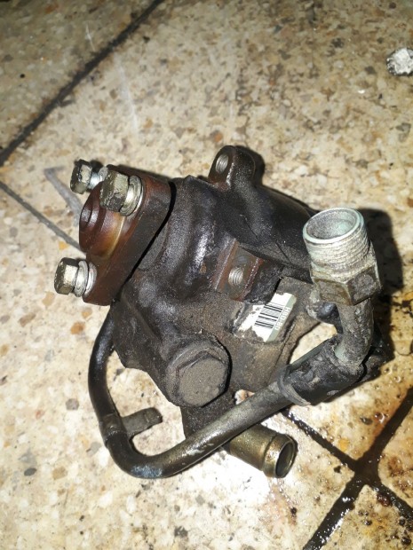 Ford Mondeo II Korm�nyszerv� Szivatty�