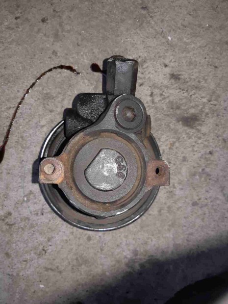 Ford Mondeo II Korm�nyszerv� Szivatty�