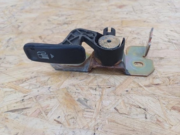 Ford Mondeo MK3 (2002-2007) �zemanyagtank Ny�t�kar