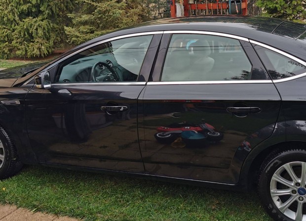 Ford Mondeo MK4 FL Fekete G6 Ajtó jobb bal első hátsó