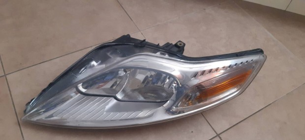 Ford Mondeo MK4 bal oldali fényszóró