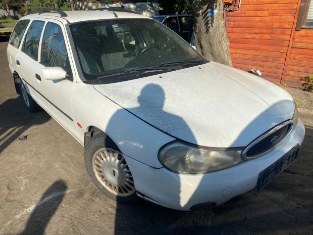 Ford Mondeo Mk2 (1997) 1.8i VK86 Alkatrszek #M1492