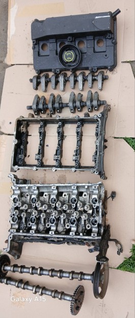 Ford Mondeo Mk3 2000 tddi komplett hengerfej!