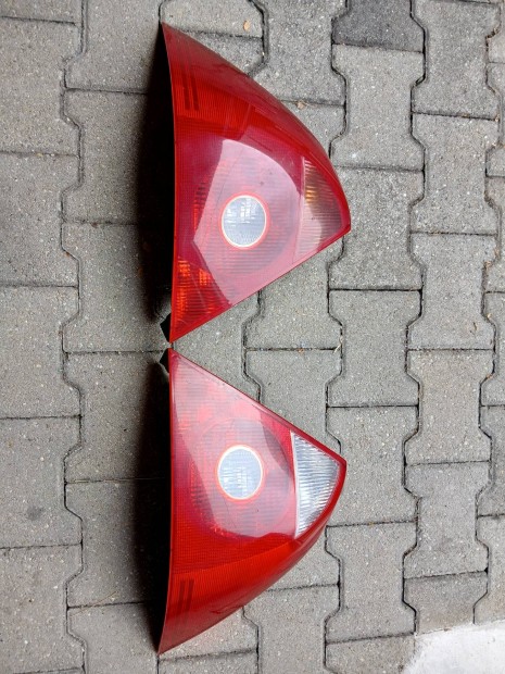 Ford Mondeo Mk3 hátsó lámpa
