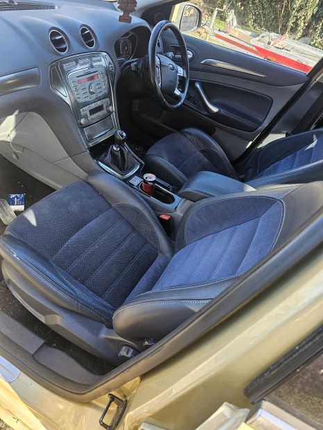 Ford Mondeo Mk4 Kombi Sedan Alcantara flbr lsszett 2007-2014