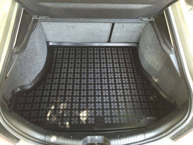 Ford Mondeo Mkiii 4-5 ajtós ferdehátú - méretpontos csomagtértálca