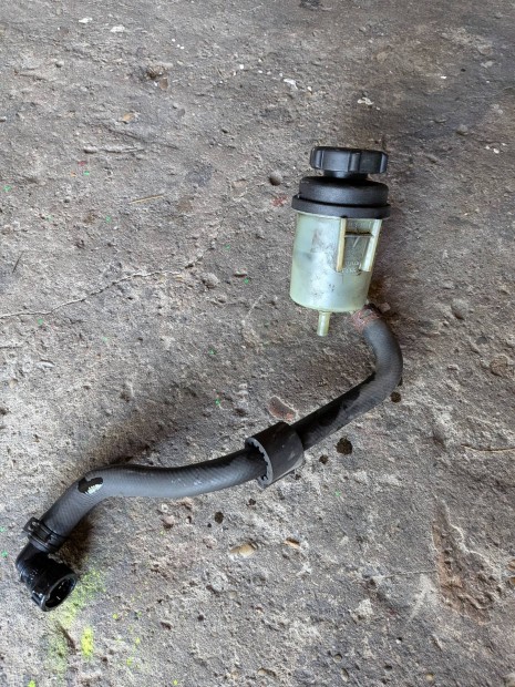 Ford Mondeo, Galaxy, S-Max szervó tartály