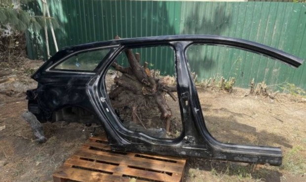 Ford Mondeo mk5 jobb hátsó negyed