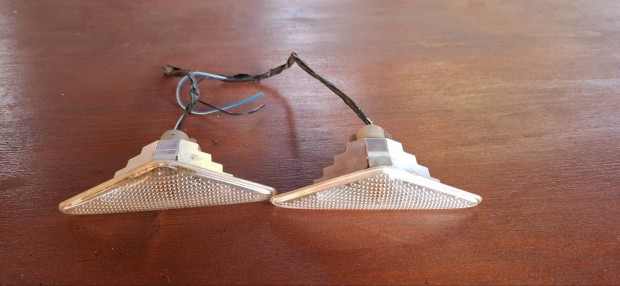 Ford Mondeo mk3 oldals irnyjelz, 1 pr