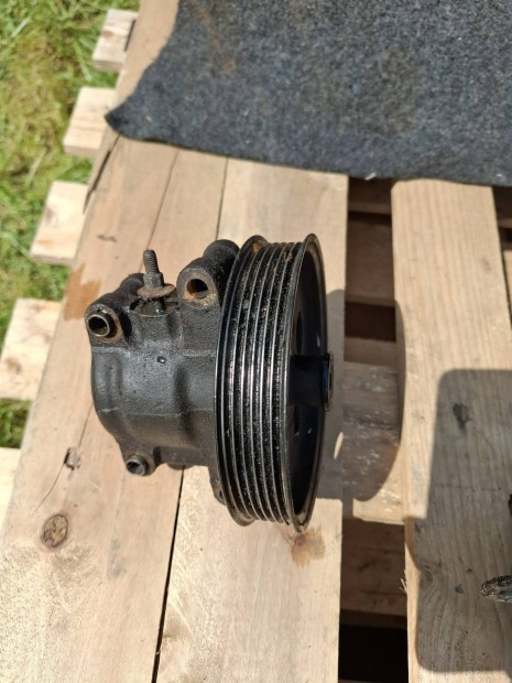 Ford Mondeo mk3 szervó szivattyú, szervószivattyú