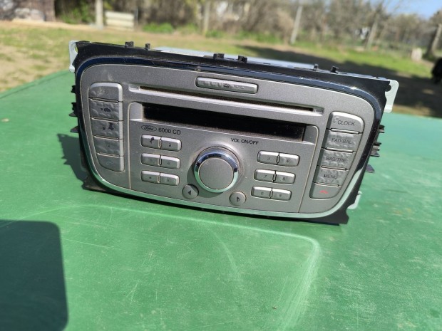 Ford Mondeo mk4 CD aut�r�di�, magn� ,gy�ri fejegys�g