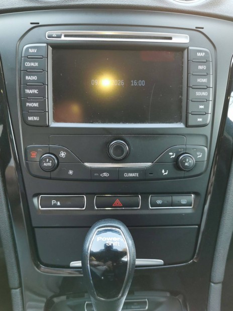 Ford Mondeo mk4 FL nagy Navi radi� k�ddal