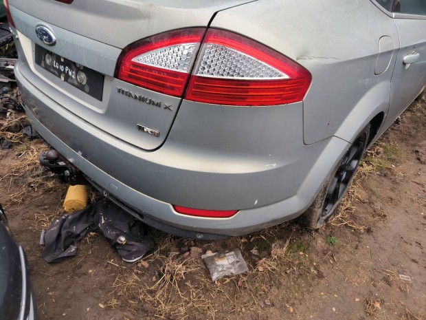 Ford Mondeo mk4 hátsó lámpa külső belső jobb bal