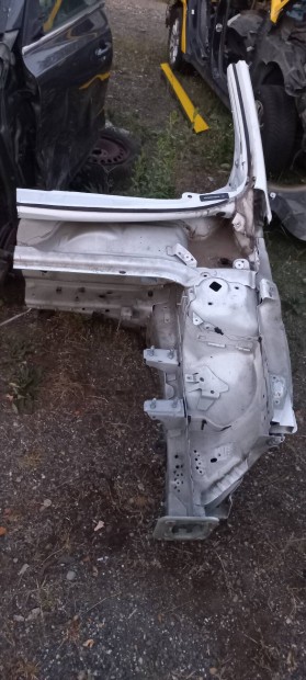 Ford Mondeo mk5 bal első karosszéria negyed
