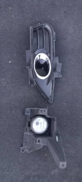 Ford Mondeo mk5 bal első ködlámpa takaróval