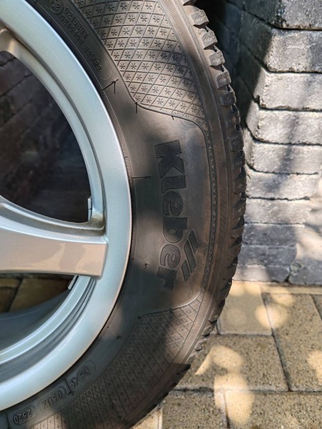 Ford Mondeo tligumi , nyomsmr szeleppel