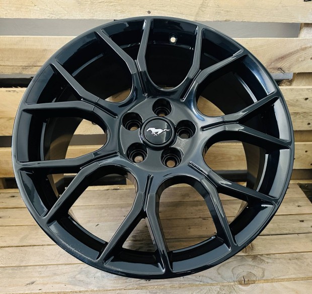 Ford Mustang 19es gyri alufelni 5x114,3 