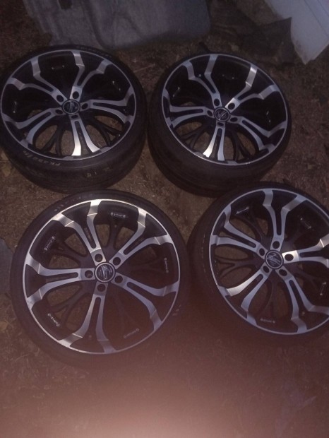 Ford Mustang 5x114,3 /20 Barracuda kerk szett