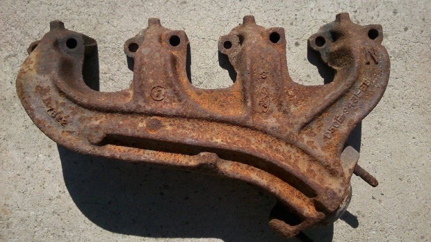 Ford Mustang V8 kipufog� �ntv�ny