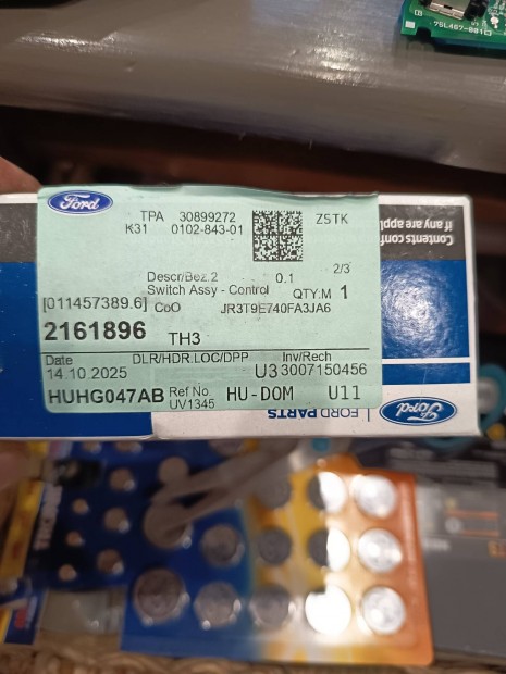 Ford Mustang tempomat vez�rl�, korm�ny elektronika