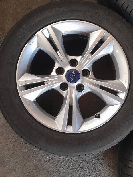 Ford Peugeot citroen Renault r16 5x108 felni alufelni gumival