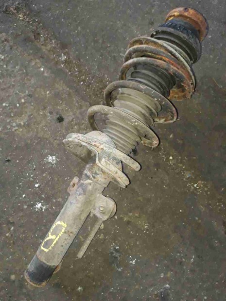 Ford Puma Bal Els� Leng�scsillap�t� + Rug�