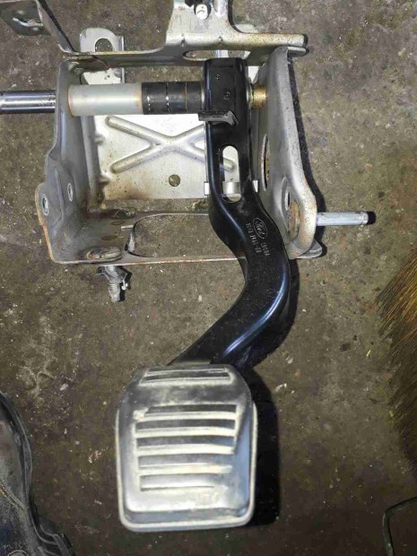Ford Puma Fékpedál
