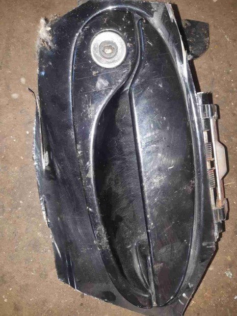 Ford Puma Jobb Els� K�ls� Ajt�kilincs